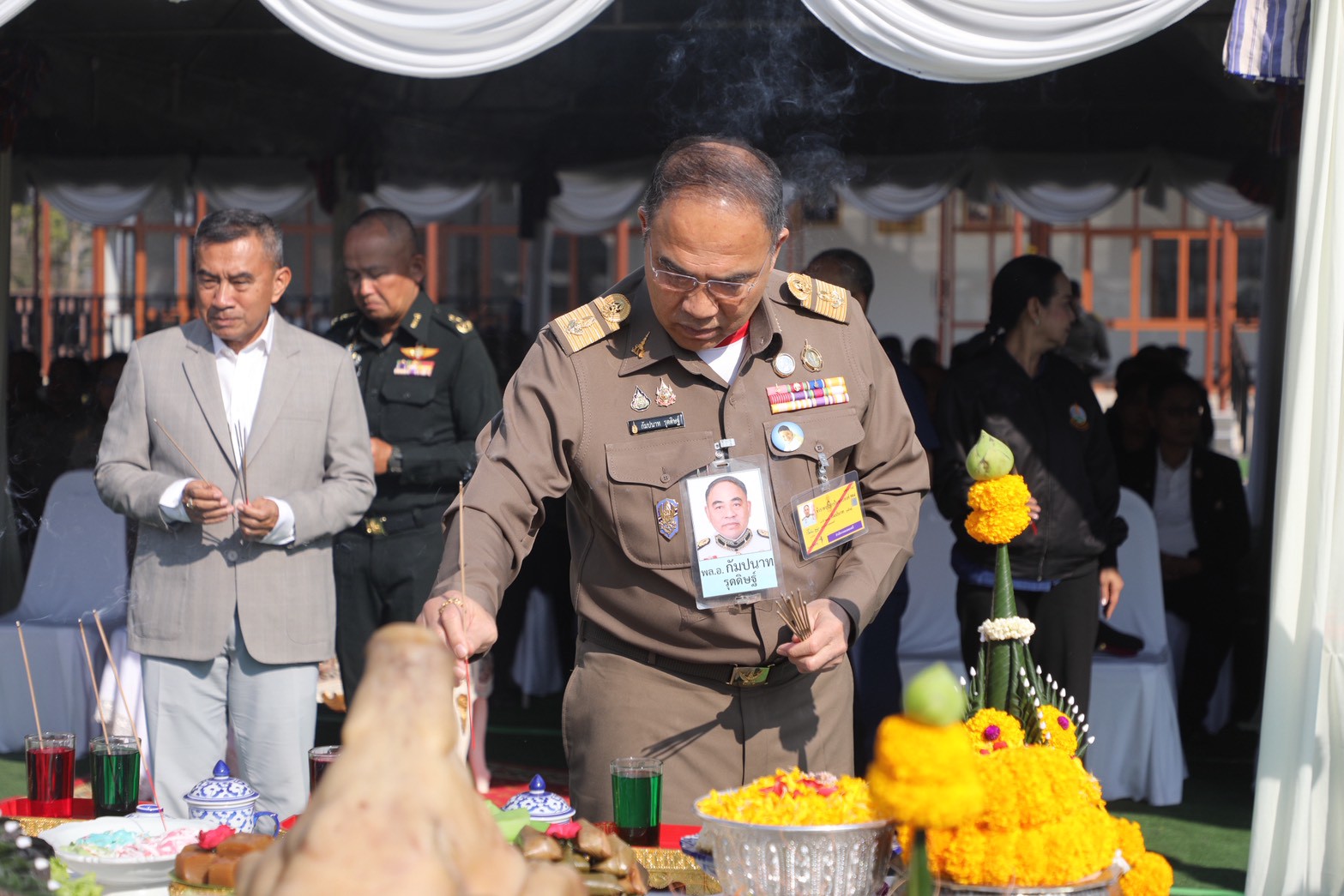 title - ส.ป.ก. เข้าร่วมพิธีเปิดสำนักงานฯ พร้อมมอบเอกสารสิทธิ์ การใช้ประโยชน์ที่ดิน (ส.ป.ก.) และประชุมการติดตามการดำเนินงานตามแผนปฏิบัติการพัฒนาพื้นที่สถานีวิจัยการเกษตรและพัฒนาโครงการหลวงโนนดินแดง ณ จังหวัดบุรีรัมย์